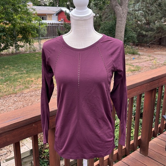 Athleta Long Sleeve Technical Work Out Top, S - Picture 4 of 11